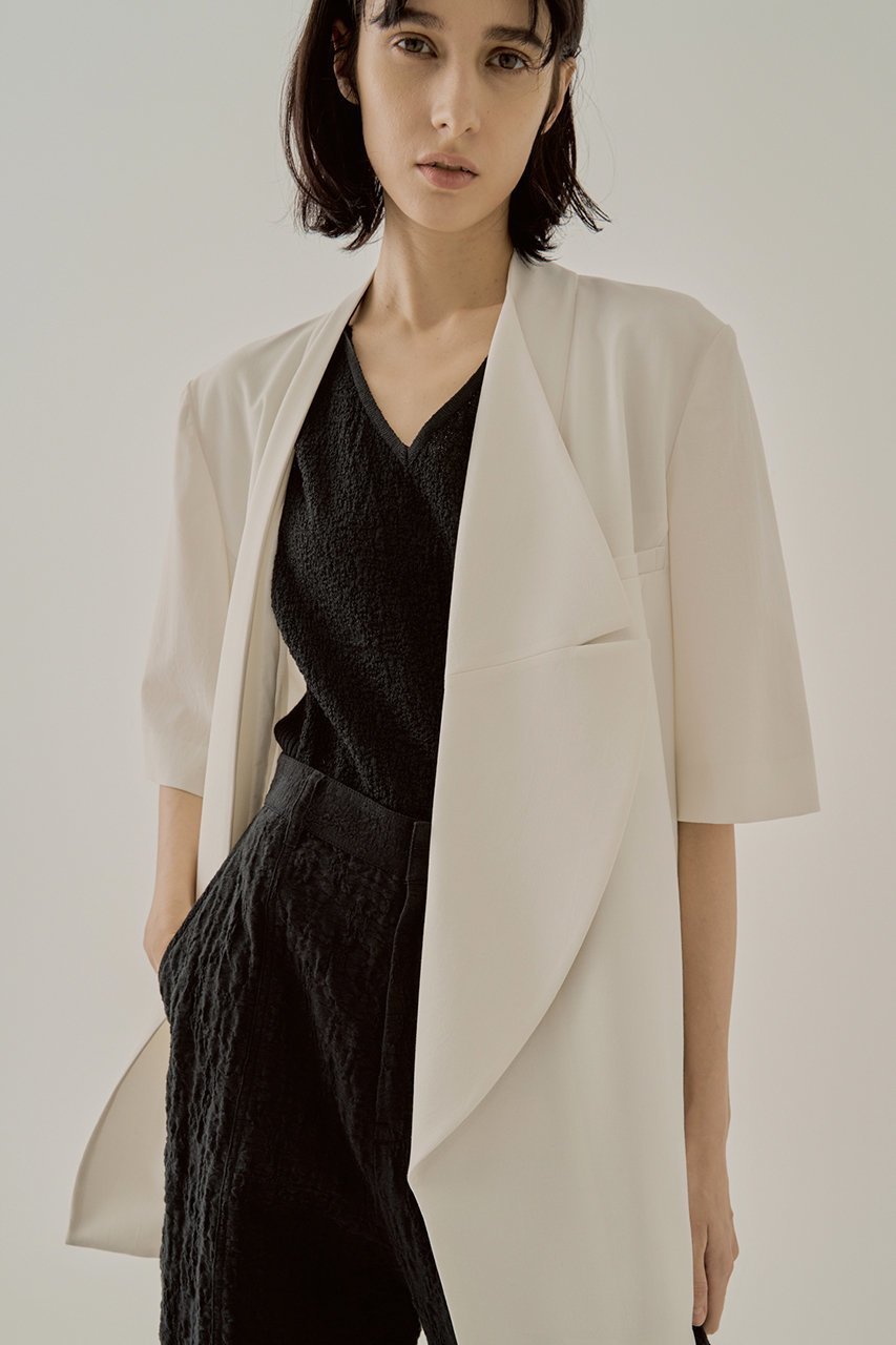 【アキラナカ/AKIRANAKA】のJustine ショートスリーブジャケット 人気、トレンドファッション・服の通販 founy(ファニー) 　ファッション　Fashion　レディースファッション　WOMEN　アウター　Coat Outerwear　ジャケット　Jackets　アシンメトリー　Asymmetry　ジャケット　Jacket　フロント　Front　ラグジュアリー　Luxury　other-8|ID: prp329100004257432 ipo3291000000031375268