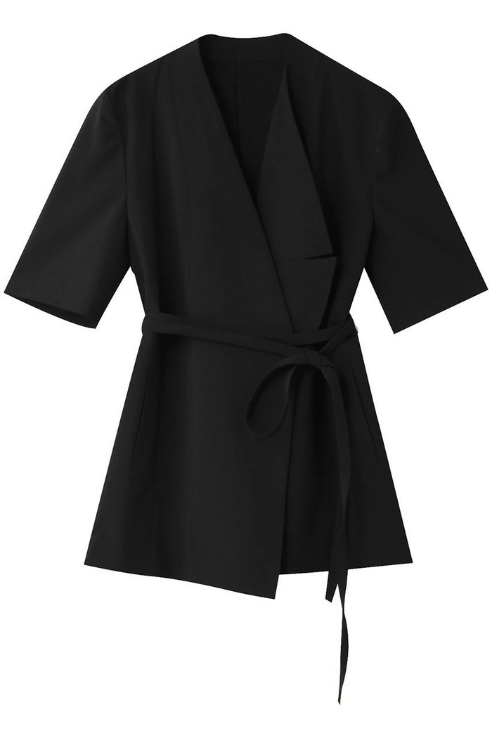 【アキラナカ/AKIRANAKA】のJustine ショートスリーブジャケット インテリア・キッズ・メンズ・レディースファッション・服の通販 founy(ファニー) https://founy.com/ ファッション Fashion レディースファッション Fashion for Women アウター Coat / Outerwear Collection レディースジャケット・軽アウター Jackets アシンメトリー Asymmetrical Style ジャケット Jacket, Outerwear フロント Front, Front Design ラグジュアリー Luxury, Elegant |ID: prp329100004257432 ipo3291000000032938796