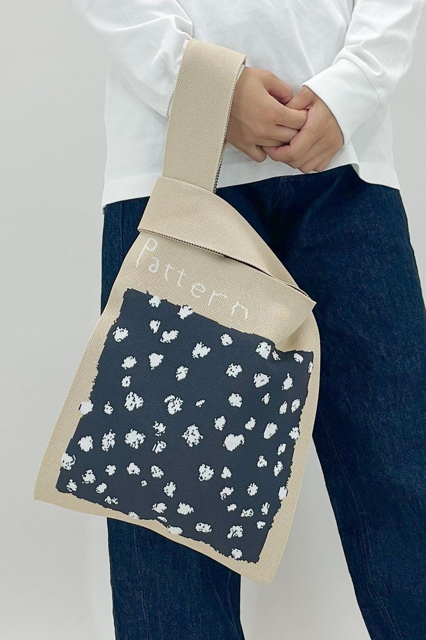 【ビーピービーピー/bpbp】の【UNISEX】【北村人】ニットマルシェバッグ 人気、トレンドファッション・服の通販 founy(ファニー) 　ファッション　Fashion　レディースファッション　Fashion for Women　トップス・カットソー　Cut & Sew Tops　ニット　Knit Tops & Sweaters　ユニセックス　Unisex, Genderless　イラスト　Illustration　ギフト プレゼント　Gift / Present　ダブル　Double, Double-Breasted　フェイス　Face, Facial Design　ランダム　Random, Irregular　other-8|ID: prp329100004257446 ipo3291000000035866027