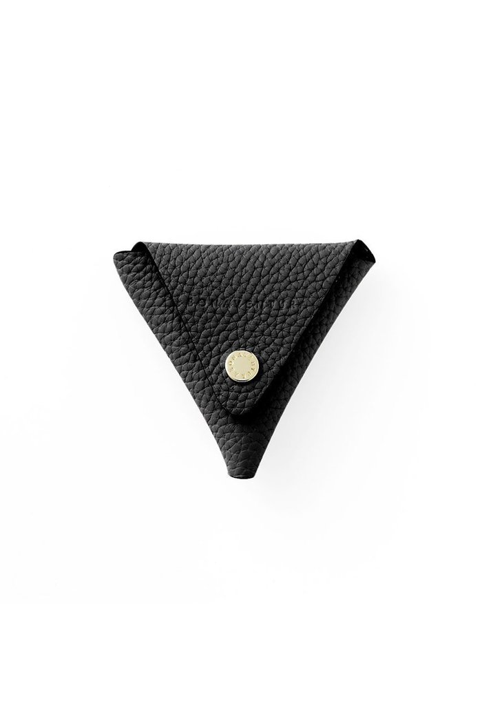 【ボナベンチュラ/BONAVENTURA】の【UNISEX】トライアングル コインケース シュリンクレザー インテリア・キッズ・メンズ・レディースファッション・服の通販 founy(ファニー) https://founy.com/ ファッション Fashion レディースファッション WOMEN 財布 Wallets アクセサリー Accessories コーティング Coating 財布 Wallet トライアングル Triangle フォルム Form ポーチ Pouch ユニセックス Unisex エレガント 上品 Elegant |ID: prp329100004257491 ipo3291000000029569323