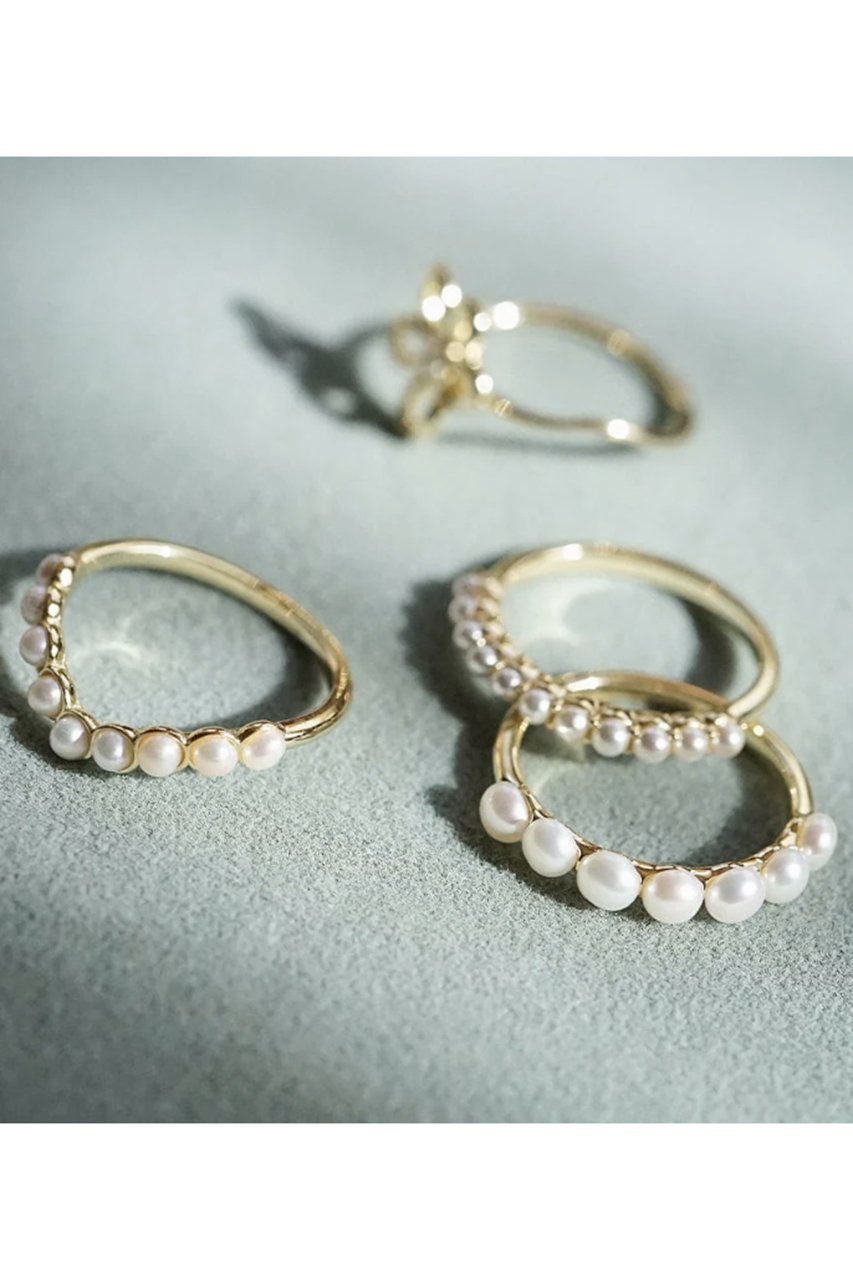 【デイジー ロンドン/DAISY LONDON】のPearl Wave Band リング ゴールド 人気、トレンドファッション・服の通販 founy(ファニー) 　ファッション　Fashion　レディースファッション　Fashion for Women　ジュエリー　Jewelry　ギフト プレゼント　Gift / Present　シンプル　Simple, Minimal　パール　Pearl, Pearl Accent　フォルム　Silhouette, Form　エレガント 上品　Elegant　other-6|ID: prp329100004259122 ipo3291000000036177593