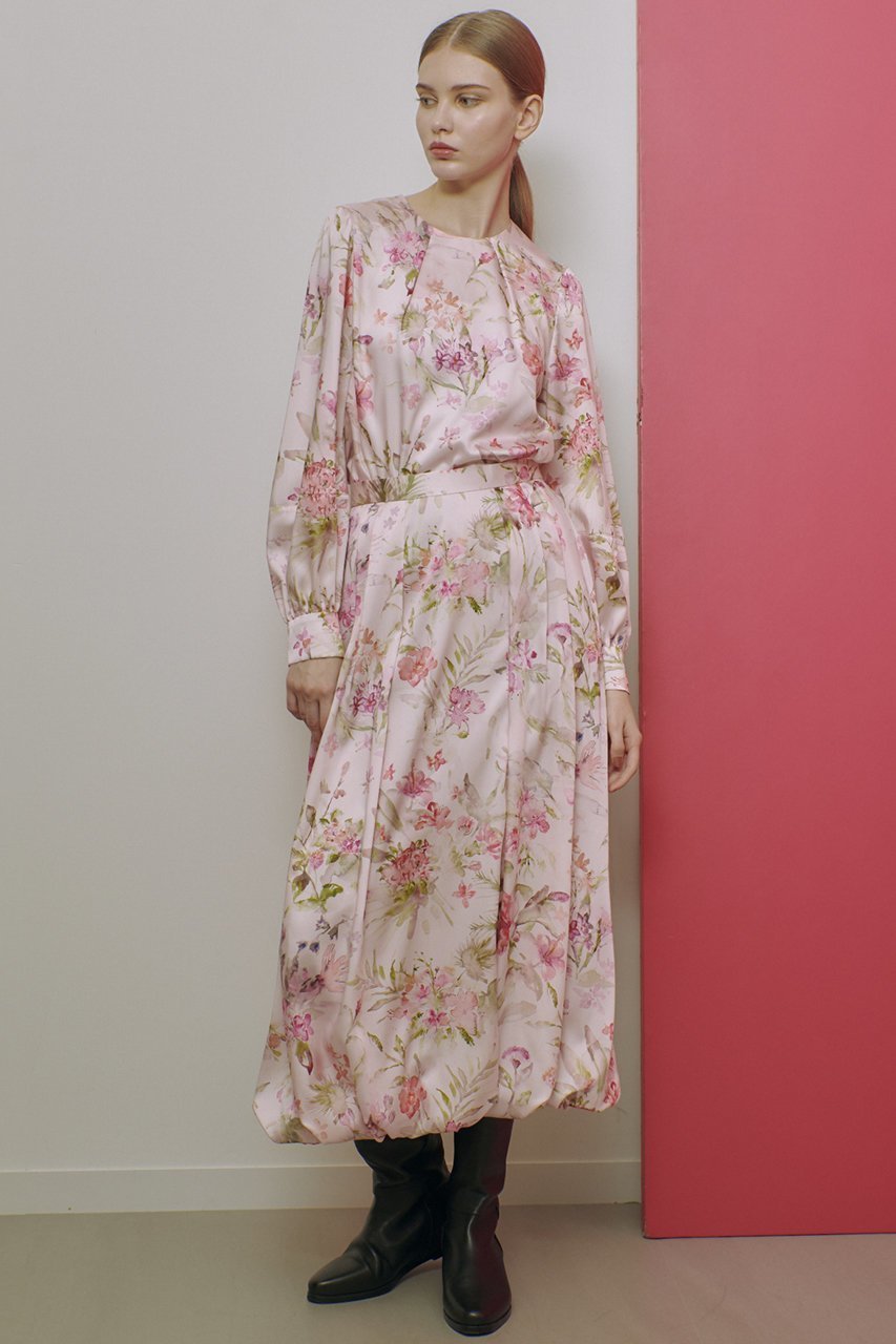 【アルアバイル/allureville】の【LOULOU WILLOUGHBY】RATTI ソフトフラワープリントブラウス 人気、トレンドファッション・服の通販 founy(ファニー) 　ファッション　Fashion　レディースファッション　Ladies' Fashion Online　トップス・カットソー　Tops/Tshirt　シャツ/ブラウス　Shirts/Blouses　花柄・フラワープリント・モチーフ　Flower Patterns　おすすめ　Recommend　イタリア　Italy　シンプル　Simple　スリーブ　Sleeve　セットアップ　Set Up　プリント　Print　ロング　Long　冬　Winter　other-8|ID: prp329100004260080 ipo3291000000031374413