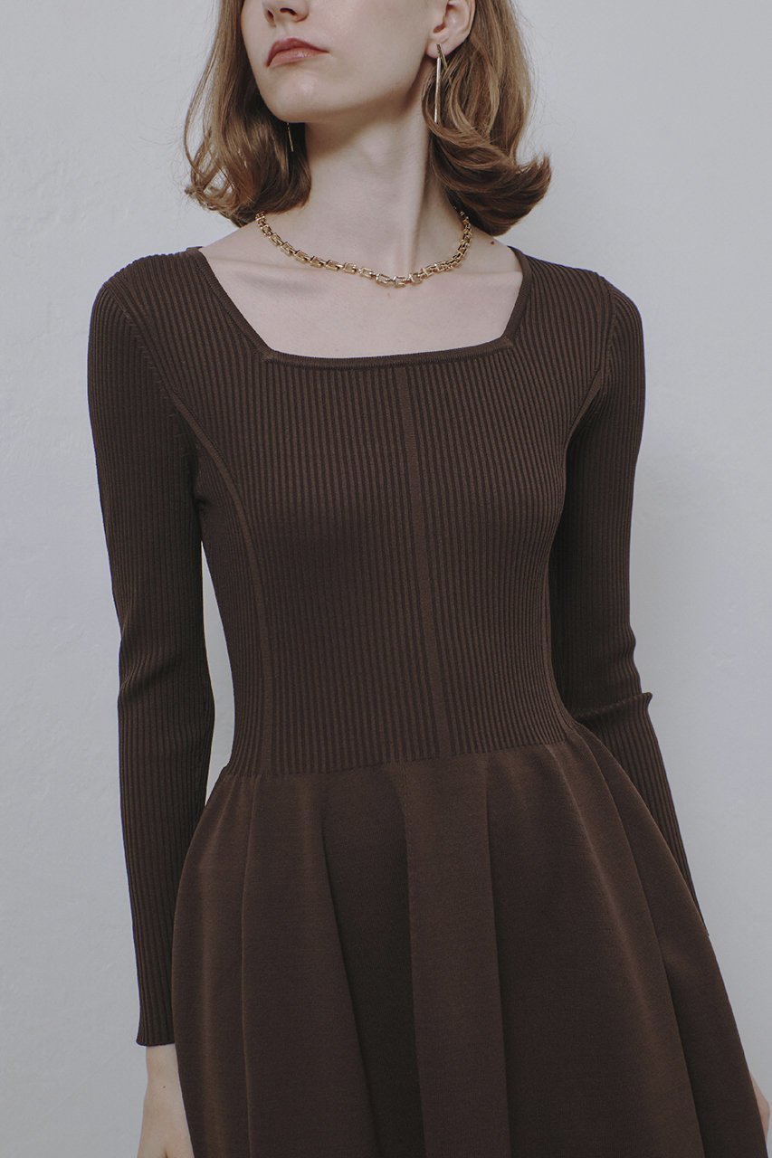 【アルアバイル/allureville】のウエストマークコクーンニットワンピース 人気、トレンドファッション・服の通販 founy(ファニー) 　ファッション　Fashion　レディースファッション　Fashion for Women　ワンピース　Dresses　ニットワンピース　Knit Dresses　チュニック　Tunic Tops & Dresses　ジャケット　Jacket, Outerwear　スクエア　Square, Square Shape　チュニック　Tunic, Long Top　デコルテ　Décolleté, Neckline　フィット　Fit, Slim Fit　フレア　Flare, Flared　ロング　Long, Long-Length　A/W・秋冬　Autumn/Winter　other-3|ID: prp329100004260087 ipo3291000000032888778