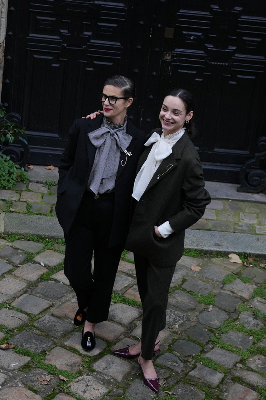 【アロー/aLORS】のPantalon fusele en tweed MOON “Bonnie“ ツイードテーパードパンツ 人気、トレンドファッション・服の通販 founy(ファニー) 　ファッション　Fashion　レディースファッション　Fashion for Women　パンツ　Pants & Trousers　コレクション　Collection, Seasonal Line　今季　This Season, Current Season　セットアップ　Set-Up, Coordinated Outfit　センター　Center, Center Line　ツイード　Twill, Twill Weave　フロント　Front, Front Design　ポケット　Pocket, Pocket Detail　おすすめ　Recommended / Our Picks　other-6|ID: prp329100004263727 ipo3291000000035770025