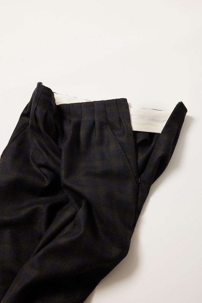 【アロー/aLORS】のPantalon a carreaux “Evelyn“ チェックパンツ 人気、トレンドファッション・服の通販 founy(ファニー) 　ファッション　Fashion　レディースファッション　Fashion for Women　パンツ　Pants & Trousers　なめらか　Smooth, Silky Texture　ストレッチ　Stretch, Stretchy Fabric　センター　Center, Center Line　チェック　Check, Plaid, Tartan　フレア　Flare, Flared　ラグジュアリー　Luxury, Elegant　リラックス　Relax, Relaxed Fit　other-4|ID: prp329100004263728 ipo3291000000032913276