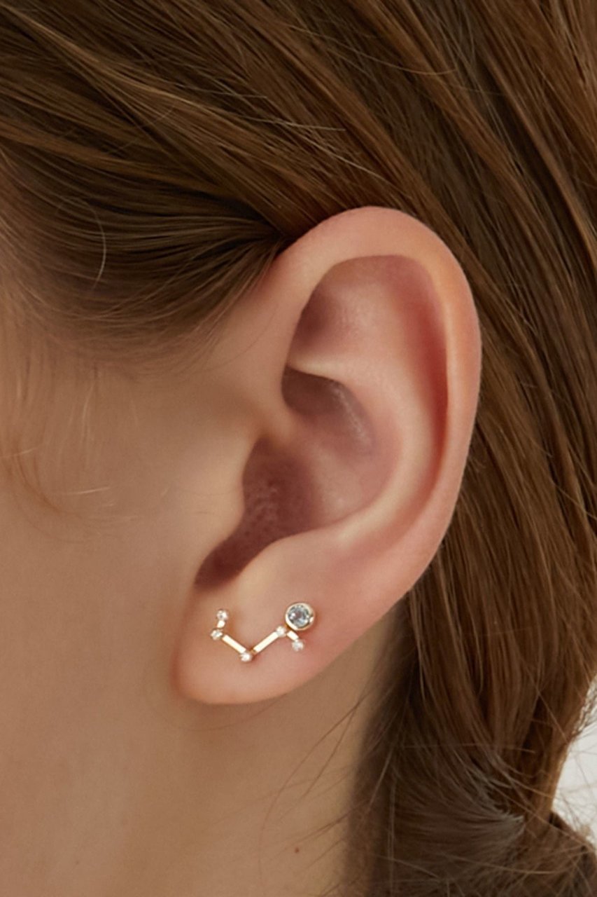 【アルティーダ ウード/ARTIDA OUD】のconstellation K10 蠍座ダイヤモンド ブルートパーズ ピアス 人気、トレンドファッション・服の通販 founy(ファニー) 　ファッション　Fashion　レディースファッション　Fashion for Women　ジュエリー　Jewelry　ファッションリング　Fashion Rings　イヤリング・フープ・ドロップタイプ　Hoop, Drop & Clip Earrings　アシンメトリー　Asymmetrical Style　イヤリング　Earrings　ギフト プレゼント　Gift / Present　ダイヤモンド　Diamond, Brilliant Cut　other-8|ID: prp329100004263734 ipo3291000000035579408