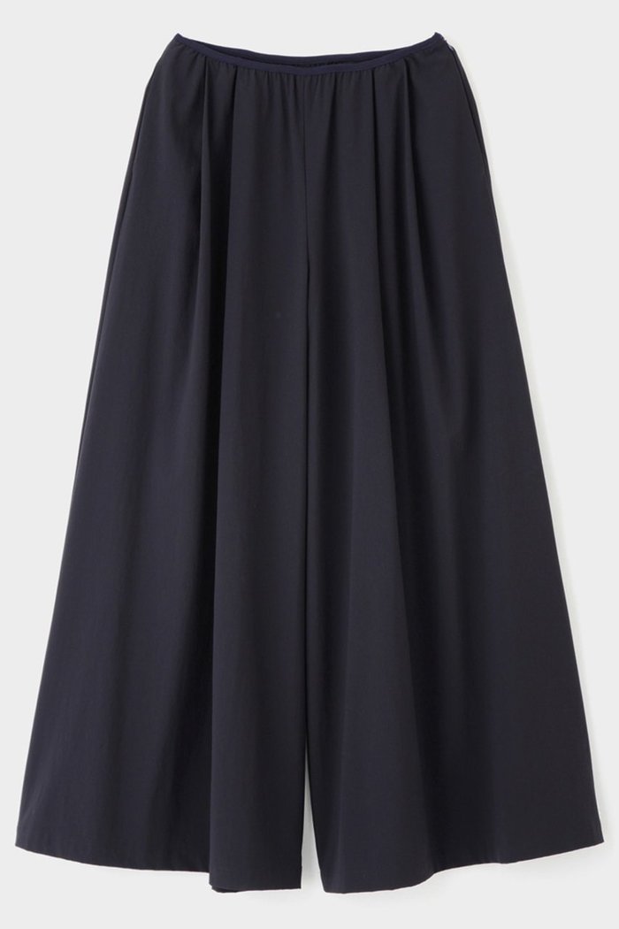 【ル フィル/LE PHIL】のナイロンストレッチブロードパンツ インテリア・キッズ・メンズ・レディースファッション・服の通販 founy(ファニー) https://founy.com/ ファッション Fashion レディースファッション Fashion for Women パンツ Pants & Trousers ギャザー Gathered, Ruffled コンパクト Compact, Small Size タフタ Taffeta, Structured Fabric バランス Balance, Style Balance ワイド Wide, Wide Fit |ID: prp329100004263797 ipo3291000000036885437