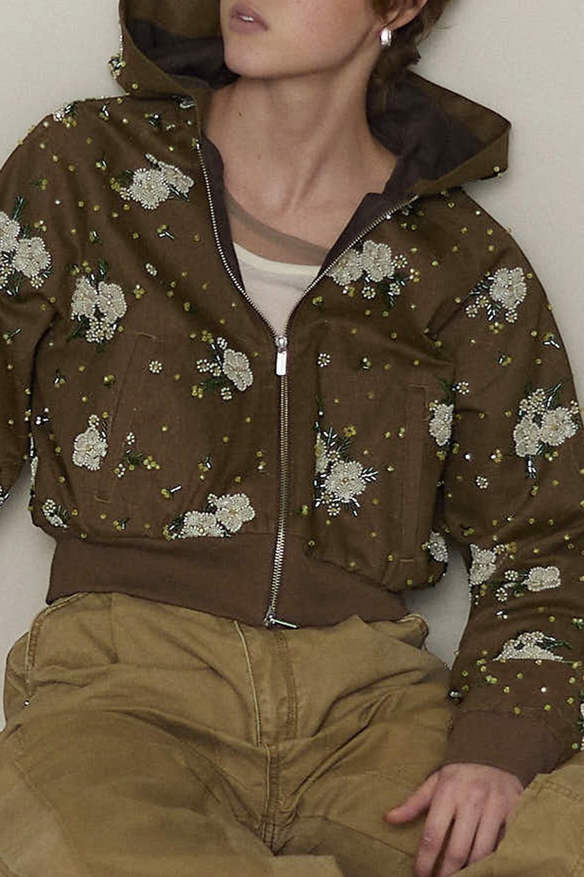 【メゾンスペシャル/MAISON SPECIAL】のEmbroidery Flower Beads Hoodie/エンブロイダリーフラワービーズパーカー 人気、トレンドファッション・服の通販 founy(ファニー) 　ファッション　Fashion　レディースファッション　Fashion for Women　アウター　Coat / Outerwear Collection　レディースジャケット・軽アウター　Jackets　ブルゾンジャケット・スポーティアウター　Blouson Jackets　インナー　Innerwear　ジャケット　Jacket, Outerwear　デニム　Denim, Jeans Material　パーカー　Hoodie, Parka　ブルゾン　Blouson, Bomber Jacket　ユーズド　Used, Vintage-Look　ロング　Long, Long-Length　ヴィンテージ　Vintage Style　羽織　Haori, Light Jacket　other-8|ID: prp329100004271074 ipo3291000000032918982