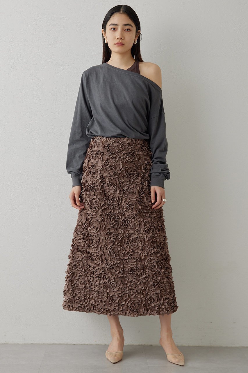【ウィムガゼット/Whim Gazette】の【GEMINI】フラワーモチーフスカート 人気、トレンドファッション・服の通販 founy(ファニー) 　ファッション　Fashion　レディースファッション　Fashion for Women　スカート　Skirts　ロングスカート　Long Skirts / Maxi & Midi Skirts　おすすめ　Recommended / Our Picks　イタリア　Italy　サンダル　Sandals, Summer Shoes　タイツ　Tights, Legwear　チュール　Tulip, Tulip Motif　ノースリーブ　Sleeveless, No-Sleeve　ファブリック　Fabric, Textile　フラワー　Flower, Floral　フレア　Flare, Flared　モチーフ　Motif, Design Theme　ロング　Long, Long-Length　エレガント 上品　Elegant　other-6|ID: prp329100004286078 ipo3291000000032824422