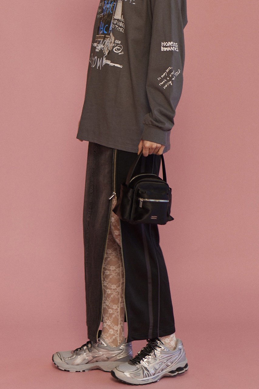 【メゾンスペシャル/MAISON SPECIAL】のZip Design Denim Combination Skirt/ジップデニムコンビスカート 人気、トレンドファッション・服の通販 founy(ファニー) 　ファッション　Fashion　レディースファッション　Fashion for Women　スカート　Skirts　ロングスカート　Long Skirts / Maxi & Midi Skirts　カットソー　Cut and Sewn Top　コンビ　Combo, Combination Style　ジップ　Zip, Zipper　スポーティ　Sporty, Casual Athletic　スリット　Slit, Slit Detail　デニム　Denim, Jeans Material　フロント　Front, Front Design　マキシ　Maxi, Full Length　リメイク　Remake, Reconstructed　ロング　Long, Long-Length　other-8|ID: prp329100004290106 ipo3291000000035710593