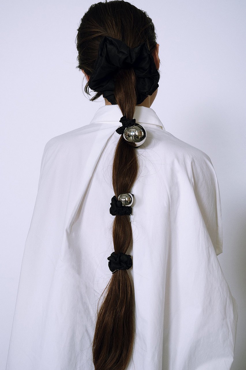 【ヘイップ/heyep】のMedium Metal Ball Silk シュシュ 人気、トレンドファッション・服の通販 founy(ファニー) 　ファッション　Fashion　レディースファッション　Fashion for Women　シュシュ&ヘアアクセ/ヘアアレンジ　Scrunchies & Hair Accessories　おすすめ　Recommended / Our Picks　アクセサリー　Fashion Accessories　シンプル　Simple, Minimal　ハーフ　Half, Half-Length　ブレスレット　Bracelet, Wristband　ロング　Long, Long-Length　other-2|ID: prp329100004290122 ipo3291000000033937847