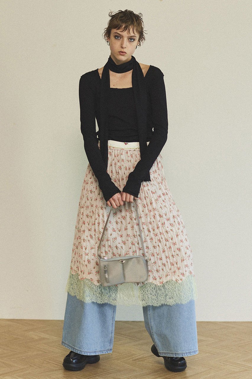 【メゾンスペシャル/MAISON SPECIAL】のSmall Floral Pattern Washer Process Skirt/スモールフラワーワッシャースカート 人気、トレンドファッション・服の通販 founy(ファニー) 　ファッション　Fashion　レディースファッション　Fashion for Women　スカート　Skirts　ロングスカート　Long Skirts / Maxi & Midi Skirts　カットソー　Cut and Sewn Top　キャミソール　Camisole, Spaghetti Strap Top　スニーカー　Sneakers, Trainers　セットアップ　Set-Up, Coordinated Outfit　ソックス　Socks, Hosiery　デニム　Denim, Jeans Material　トレンド　Trend, Trending Now　マキシ　Maxi, Full Length　ロング　Long, Long-Length　おすすめ　Recommended / Our Picks　other-8|ID: prp329100004290138 ipo3291000000032825877