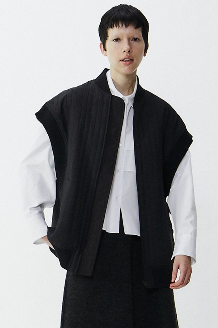 【プレインピープル/PLAIN PEOPLE】のストライプキルティングミリタリーベスト インテリア・キッズ・メンズ・レディースファッション・服の通販 founy(ファニー) https://founy.com/ ファッション Fashion レディースファッション Fashion for Women アウター Coat / Outerwear Collection レディースジャケット・軽アウター Jackets キルティング Quilted, Quilting ジャケット Jacket, Outerwear テクスチャー Texture, Textured Fabric ベスト Vest, Waistcoat ミリタリー Military, Army Style |ID: prp329100004293811 ipo3291000000035042062