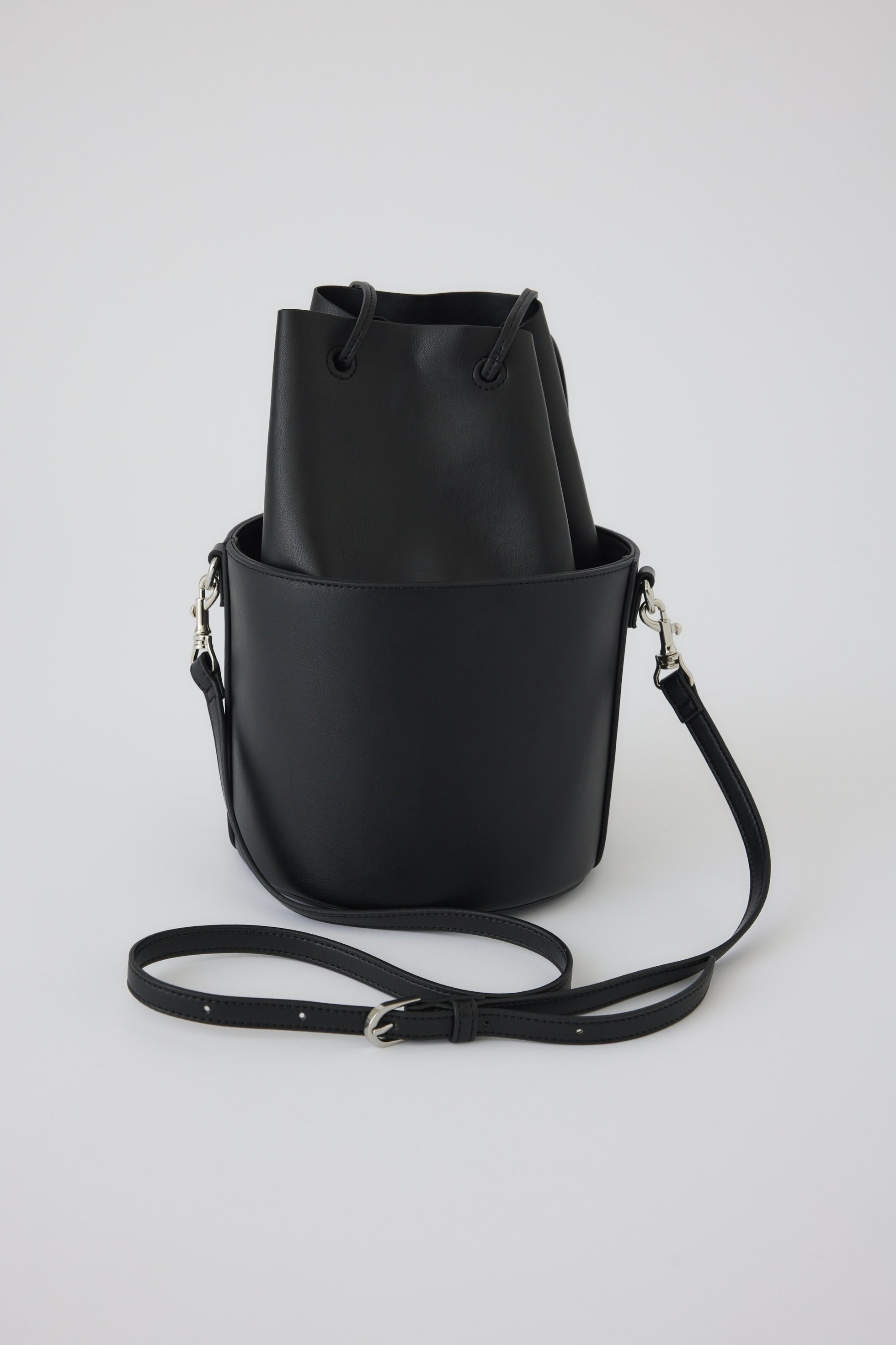 【リムアーク/RIM.ARK】の【12/18 10:00販売開始】Combination bucket bag/バッグ 人気、トレンドファッション・服の通販 founy(ファニー) 　ファッション　Fashion　レディースファッション　WOMEN　バッグ　Bag　2025年　2025　A/W・秋冬　Aw・Autumn/Winter・Fw・Fall-Winter　S/S・春夏　Ss・Spring/Summer　コンパクト　Compact　スタンダード　Standard　ハンドバッグ　Handbag　夏　Summer　春　Spring　 other-1|ID: prp329100004293846 ipo3291000000029788720