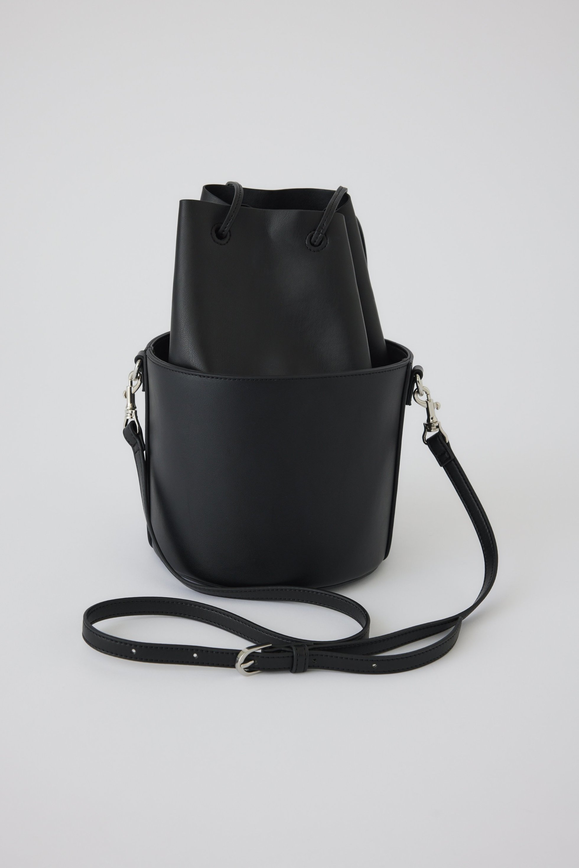 【リムアーク/RIM.ARK】のCombination bucket bag/バッグ インテリア・キッズ・メンズ・レディースファッション・服の通販 founy(ファニー) 　ファッション　Fashion　レディースファッション　Fashion for Women　バッグ　Bags　コンパクト　Compact, Small Size　スタンダード　Standard, Basic　再入荷　Restock / Back in Stock　春　Spring　ブラック|ID: prp329100004293846 ipo3291000000035102235