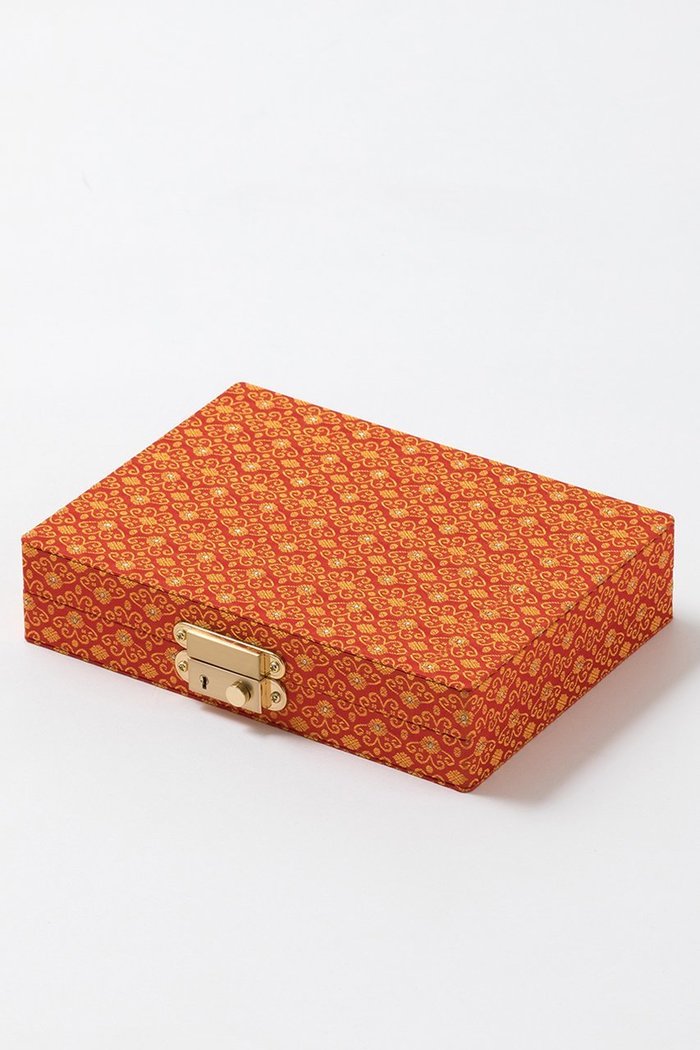 【ヌキテパ/NE QUITTEZ PAS】の【UPALA】ジュエリーボックス Small インテリア・キッズ・メンズ・レディースファッション・服の通販 founy(ファニー) https://founy.com/ ファッション Fashion レディースファッション Fashion for Women レイングッズ・傘・晴雨兼用傘 Umbrellas & Rain Gear アクセサリー Fashion Accessories インド Indian Textile シルク Silk, 100% Silk ジュエリー Jewelry, Accessories ハンカチ Handkerchief, Hanky ボックス Boxy, Box Shape 傘 Umbrella, Parasol 時計 Watch, Wristwatch |ID: prp329100004300128 ipo3291000000036239982