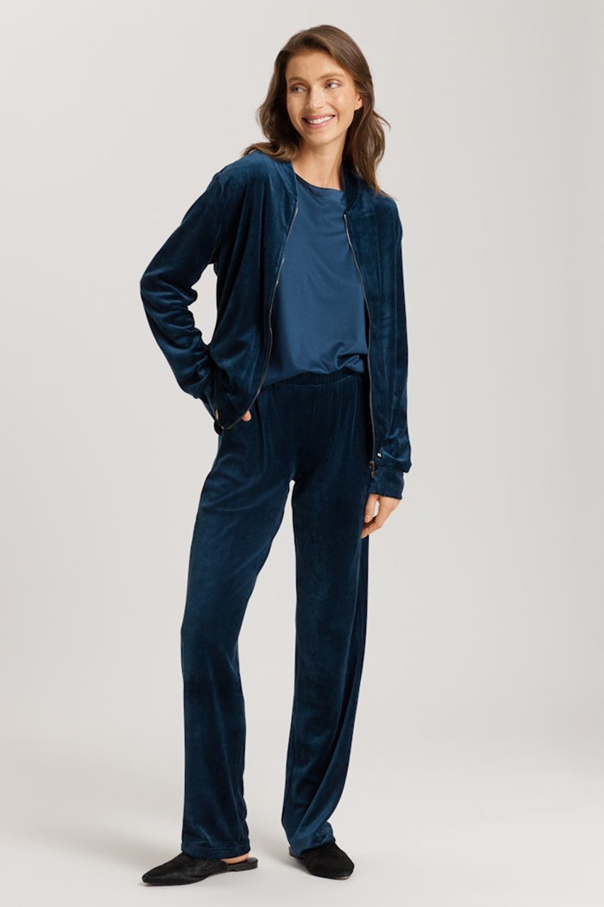 【ハンロ/HANRO】の【HANRO 140YEARS】ベロアジャケット 人気、トレンドファッション・服の通販 founy(ファニー) 　ファッション　Fashion　レディースファッション　Fashion for Women　アウター　Coat / Outerwear Collection　レディースジャケット・軽アウター　Jackets　ジャケット　Jacket, Outerwear　チャーム　Charm, Pendant　ベロア　Velour, Soft Velvet　モチーフ　Motif, Design Theme　other-8|ID: prp329100004305587 ipo3291000000032955075