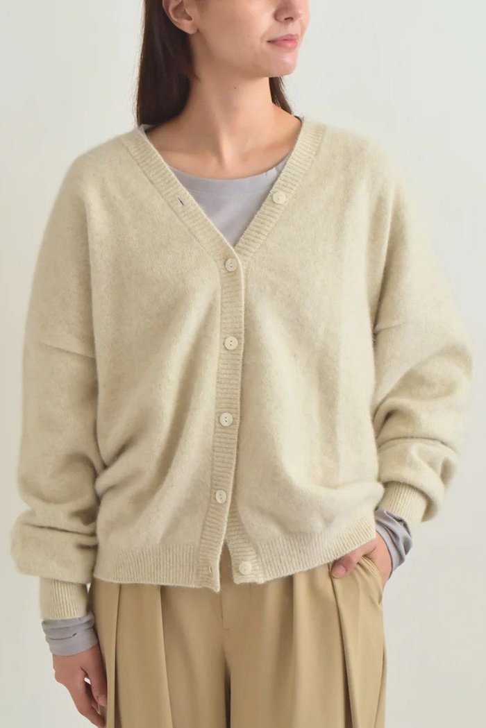 【レリル/lelill】の2WAY FOX カーデ インテリア・キッズ・メンズ・レディースファッション・服の通販 founy(ファニー) https://founy.com/ ファッション Fashion レディースファッション Fashion for Women トップス・カットソー Cut & Sew Tops ニット Knit Tops & Sweaters カーディガン・羽織り Layered Style Cardigans カーディガン Cardigan, Knitwear シンプル Simple, Minimal フロント Front, Front Design 人気 Popular, Best Seller |ID: prp329100004308123 ipo3291000000032950786
