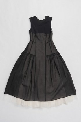 【プランク プロジェクト/PRANK PROJECT】のチュールレイヤードパネルドレス / Tulle layered panel dress 人気、トレンドファッション・服の通販 founy(ファニー) ファッション Fashion レディースファッション Fashion for Women ワンピース Dresses フォーマル・パーティードレス・結婚式用ドレス Elegant & Casual Dresses チュニック Tunic Tops & Dresses インナー Innerwear カッティング Cutting Detail シアー Sheer, See-Through シャーリング Shirring, Ruched ストレッチ Stretch, Stretchy Fabric スニーカー Sneakers, Trainers チュニック Tunic, Long Top チュール Tulip, Tulip Motif バランス Balance, Style Balance フラワー Flower, Floral フロント Front, Front Design モチーフ Motif, Design Theme リネン Linen, Linen Fabric レース Lace, Lace Fabric ロング Long, Long-Length エレガント 上品 Elegant 長袖 Long Sleeve, Full Sleeve |ID:prp329100004308249