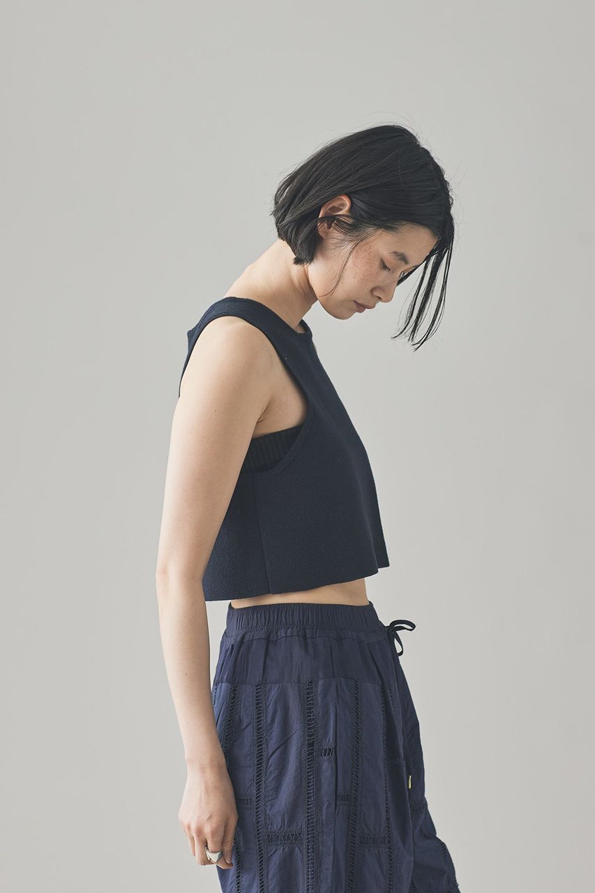 【カレンソロジー/Curensology】のコットンショートタンクニット 人気、トレンドファッション・服の通販 founy(ファニー) 　ファッション　Fashion　レディースファッション　Ladies' Fashion Online　トップス・カットソー　Tops/Tshirt　ニット　Knit Tops　プルオーバー　Pullover　クロップド　Cropped　コンパクト　Compact　タンク　Tank　トレンド　Trend　フィット　Fit　再入荷　Restock/Back In Stock/Re Arrival　夏　Summer　春　Spring　S/S・春夏　Ss・Spring/Summer　other-3|ID: prp329100004309760 ipo3291000000032613206