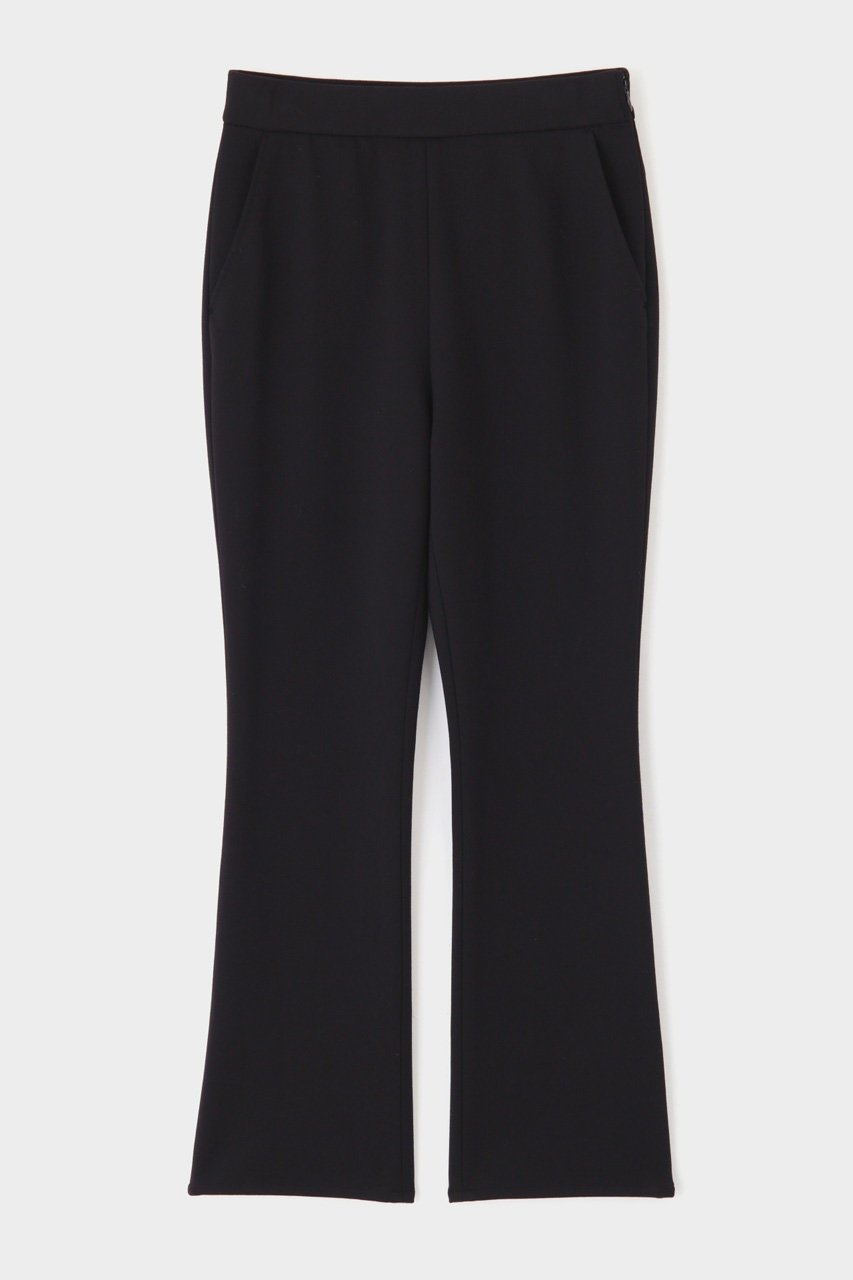 【ル フィル/LE PHIL】の《LE PHIL SPORTS》ストレッチサーモポンチパンツ 人気、トレンドファッション・服の通販 founy(ファニー) 　ファッション　Fashion　レディースファッション　Fashion for Women　パンツ　Pants & Trousers　スポーツウェア　Functional & Stylish Sportswear　スポーツ パンツ　Workout Pants / Training Shorts / Joggers　クロップド　Cropped, Short Length　フレア　Flare, Flared　ポケット　Pocket, Pocket Detail　エレガント 上品　Elegant　 other-1|ID: prp329100004309777 ipo3291000000036885400