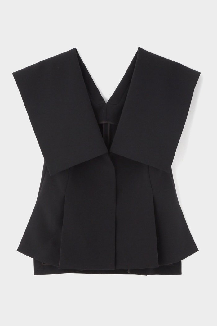 【ル フィル/LE PHIL】のコンフォートダブルクロススクエアカラージレ インテリア・キッズ・メンズ・レディースファッション・服の通販 founy(ファニー) https://founy.com/ ファッション Fashion レディースファッション Fashion for Women アウター Coat / Outerwear Collection レディースジャケット・軽アウター Jackets コンパクト Compact, Small Size ジャケット Jacket, Outerwear スクエア Square, Square Shape ダブル Double, Double-Breasted ビッグ Big, Oversized フェイス Face, Facial Design フェミニン Feminine, Girly ベスト Vest, Waistcoat |ID: prp329100004309781 ipo3291000000036923674