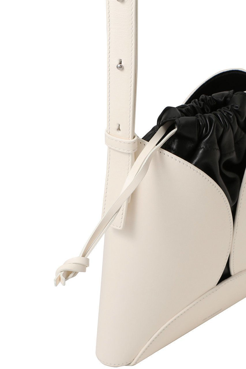 【ジル サンダー/JIL SANDER】のCURVE CROSSBODY バッグ 人気、トレンドファッション・服の通販 founy(ファニー) 　ファッション　Fashion　レディースファッション　Fashion for Women　バッグ　Bags　なめらか　Smooth, Silky Texture　ラグジュアリー　Luxury, Elegant　ラップ　Wrap, Wrap Design　エレガント 上品　Elegant　巾着　Drawstring Bag, Kinchaku　other-4|ID: prp329100004311598 ipo3291000000036957468