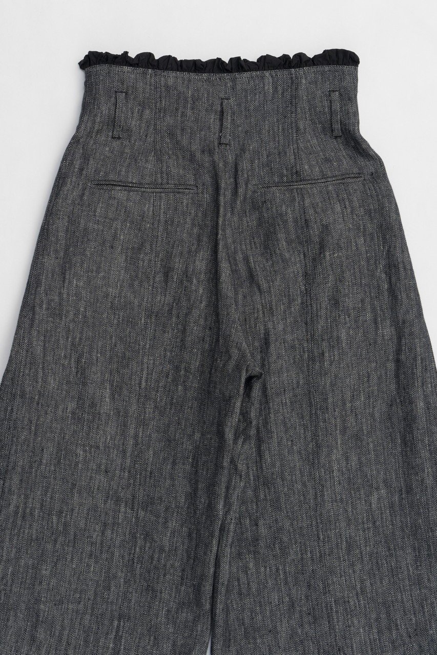 【プランク プロジェクト/PRANK PROJECT】のラッフルレイヤードワイドパンツ / Ruffle Layered Wide Pants 人気、トレンドファッション・服の通販 founy(ファニー) 　ファッション　Fashion　レディースファッション　Fashion for Women　パンツ　Pants & Trousers　おすすめ　Recommended / Our Picks　クラシカル　Classical, Vintage-Inspired　ストライプ　Stripe, Striped Pattern　ストレート　Straight, Straight Cut　セットアップ　Set-Up, Coordinated Outfit　タフタ　Taffeta, Structured Fabric　ベーシック　Basic, Essential　マニッシュ　Mannish, Boyish　ラッフル　Ruffle, Frill　ランダム　Random, Irregular　ワイド　Wide, Wide Fit　エレガント 上品　Elegant　other-5|ID: prp329100004316382 ipo3291000000032942656