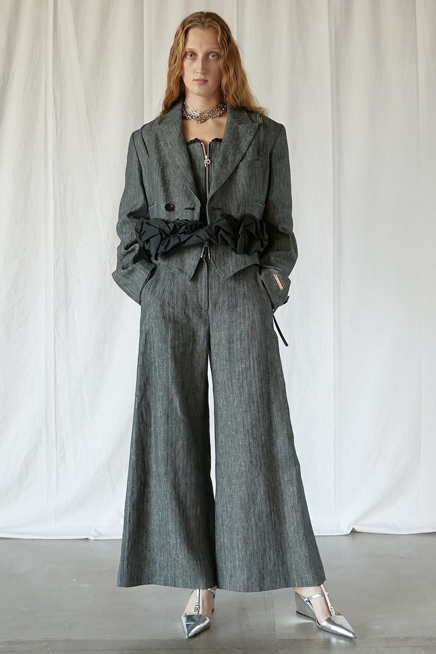 【プランク プロジェクト/PRANK PROJECT】のラッフルレイヤードビスチェ / Ruffled Layered Bustier 人気、トレンドファッション・服の通販 founy(ファニー) 　ファッション　Fashion　レディースファッション　Fashion for Women　トップス・カットソー　Cut & Sew Tops　キャミソール&ノースリーブ　Camisoles & Sleeveless Tops　シャツ・ブラウス・オフィスカジュアル　Elegant Blouses & Button-Ups　ビスチェ　Bustiers & Corset Tops / Layered Bustier Style　クラシカル　Classical, Vintage-Inspired　ジップ　Zip, Zipper　ジャケット　Jacket, Outerwear　ストライプ　Stripe, Striped Pattern　タフタ　Taffeta, Structured Fabric　トレンド　Trend, Trending Now　ノースリーブ　Sleeveless, No-Sleeve　ビスチェ　Bustier, Corset Top　フィット　Fit, Slim Fit　フロント　Front, Front Design　ラッフル　Ruffle, Frill　ラップ　Wrap, Wrap Design　ランダム　Random, Irregular　エレガント 上品　Elegant　other-7|ID: prp329100004316388 ipo3291000000032879157