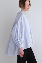 【ル フィル/LE PHIL】のタイプライターギャザーブラウス 人気、トレンドファッション・服の通販 founy(ファニー) ファッション Fashion レディースファッション Fashion for Women トップス・カットソー Cut & Sew Tops シャツ・ブラウス・オフィスカジュアル Elegant Blouses & Button-Ups ギャザー Gathered, Ruffled スリット Slit, Slit Detail スリーブ Sleeve, Long Sleeve / Short Sleeve ブロード Broadcloth, Fine Cotton ヨーク Yoke, Yoke Design ロング Long, Long-Length thumbnail ブルー|ID: prp329100004316434 ipo3291000000036398952
