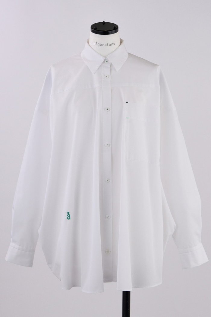 【ナゴンスタンス/nagonstans】のT/Cブロード スクエアヘム SH/シャツ インテリア・キッズ・メンズ・レディースファッション・服の通販 founy(ファニー) https://founy.com/ ファッション Fashion レディースファッション Fashion for Women トップス・カットソー Cut & Sew Tops シャツ・ブラウス・オフィスカジュアル Elegant Blouses & Button-Ups おすすめ Recommended / Our Picks スクエア Square, Square Shape スリーブ Sleeve, Long Sleeve / Short Sleeve フォルム Silhouette, Form フレア Flare, Flared ブロード Broadcloth, Fine Cotton ベスト Vest, Waistcoat ロング Long, Long-Length |ID: prp329100004320266 ipo3291000000035822999