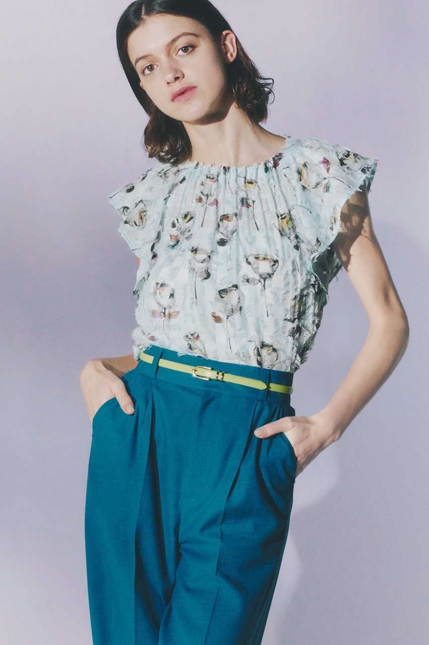 【アナイ/ANAYI】のカットジャガードフラワープリントタック ブラウス 人気、トレンドファッション・服の通販 founy(ファニー) 　ファッション　Fashion　レディースファッション　Fashion for Women　トップス・カットソー　Cut & Sew Tops　シャツ・ブラウス・オフィスカジュアル　Elegant Blouses & Button-Ups　花柄・フラワープリント・モチーフ　Floral Prints & Motifs / Flower Pattern Tops　ショート　Short, Short Length　スリーブ　Sleeve, Long Sleeve / Short Sleeve　バランス　Balance, Style Balance　フラワー　Flower, Floral　フリンジ　Fringe, Tassel　フロント　Front, Front Design　モチーフ　Motif, Design Theme　ラッフル　Ruffle, Frill　other-6|ID: prp329100004320352 ipo3291000000032849116
