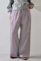 【ウィムガゼット/Whim Gazette】のストライプパンツ 人気、トレンドファッション・服の通販 founy(ファニー) ファッション Fashion レディースファッション Fashion for Women パンツ Pants & Trousers なめらか Smooth, Silky Texture サテン Satin, Glossy Fabric ストライプ Stripe, Striped Pattern リラックス Relax, Relaxed Fit ルーズ Loose, Oversized ワイド Wide, Wide Fit エレガント 上品 Elegant thumbnail ブラウン|ID: prp329100004320366 ipo3291000000036870924
