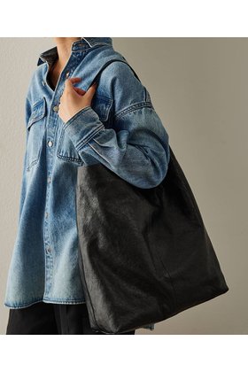 【ウィムガゼット/Whim Gazette】 【Hoaw.】ショルダーバッグ人気、トレンドファッション・服の通販 founy(ファニー) ファッション Fashion レディースファッション Fashion for Women バッグ Bags アクセサリー Fashion Accessories 春 Spring グラス Glass, Eyewear 軽量 Lightweight, Ultra Light シェイプ Shape, Slim Fit シューズ Shoes, Footwear シンプル Simple, Minimal チャーム Charm, Pendant ビッグ Big, Oversized マグネット Magnet, Magnetic Closure リラックス Relax, Relaxed Fit S/S・春夏 SS, Spring/Summer, Warm Season おすすめ Recommended / Our Picks 夏 Summer 2026年 2026 |ID:prp329100004323554