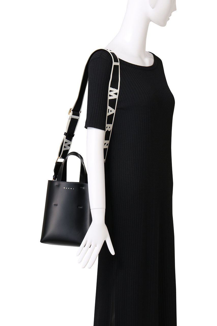 【マルニ/MARNI】のMUSEO MINI ロゴショルダー2wayトートバッグ 人気、トレンドファッション・服の通販 founy(ファニー) 　ファッション　Fashion　レディースファッション　WOMEN　バッグ　Bag　ショルダー　Shoulder　巾着　Purse　other-2|ID: prp329100004329611 ipo3291000000032049707