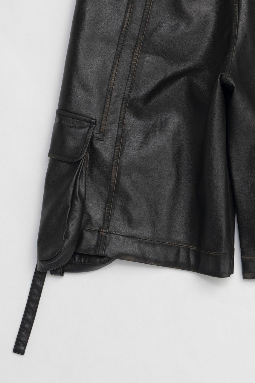 【プランク プロジェクト/PRANK PROJECT】のレザーカーゴショーツ / Leather Cargo Shorts 人気、トレンドファッション・服の通販 founy(ファニー) 　ファッション　Fashion　レディースファッション　Fashion for Women　パンツ　Pants & Trousers　ショートパンツ・ハーフパンツ　High-Waisted & Relaxed Shorts　ショート　Short, Short Length　ジップ　Zip, Zipper　ソックス　Socks, Hosiery　メタル　Metal, Metal Parts　リアル　Real, Realistic　リラックス　Relax, Relaxed Fit　ロング　Long, Long-Length　other-7|ID: prp329100004335072 ipo3291000000032908185