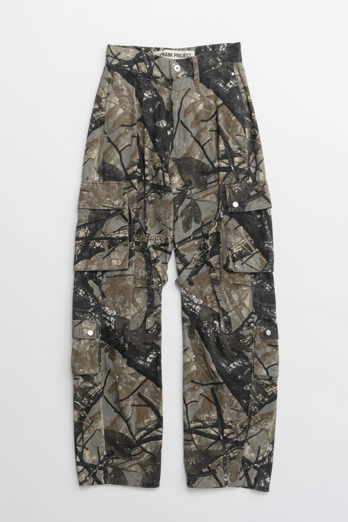 【プランク プロジェクト/PRANK PROJECT】のカモバレルレッグカーゴパンツ / Camo Barrel Leg Cargo Pants インテリア・キッズ・メンズ・レディースファッション・服の通販 founy(ファニー) https://founy.com/ ファッション Fashion レディースファッション Fashion for Women パンツ Pants & Trousers カーゴパンツ Cargo Pants, Utility Pants テーパード Tapered, Tapered Pants トレンド Trend, Trending Now フォルム Silhouette, Form フロント Front, Front Design ポケット Pocket, Pocket Detail ラップ Wrap, Wrap Design |ID: prp329100004335074 ipo3291000000035769601