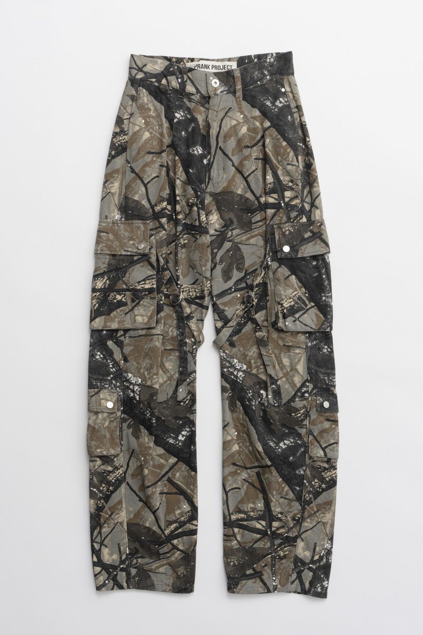 【プランク プロジェクト/PRANK PROJECT】のカモバレルレッグカーゴパンツ / Camo Barrel Leg Cargo Pants 人気、トレンドファッション・服の通販 founy(ファニー) 　ファッション　Fashion　レディースファッション　Fashion for Women　パンツ　Pants & Trousers　カーゴパンツ　Cargo Pants, Utility Pants　テーパード　Tapered, Tapered Pants　トレンド　Trend, Trending Now　フォルム　Silhouette, Form　フロント　Front, Front Design　ポケット　Pocket, Pocket Detail　ラップ　Wrap, Wrap Design　 other-1|ID: prp329100004335074 ipo3291000000035769601