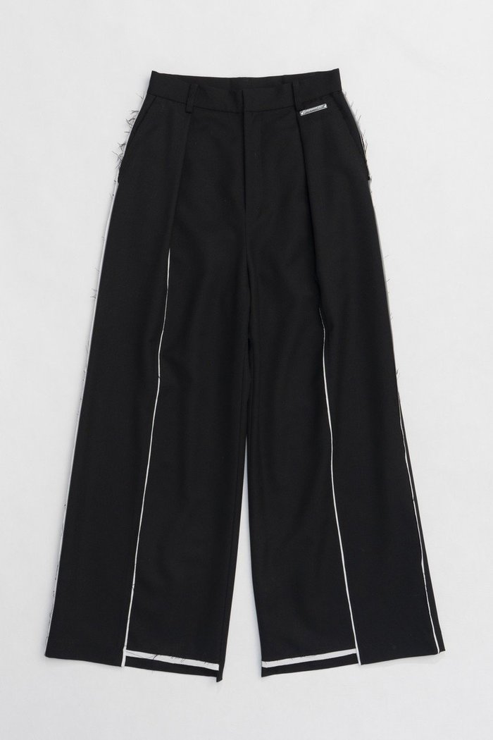 【プランク プロジェクト/PRANK PROJECT】のカットアウトパンツ / Cut-out Pants インテリア・キッズ・メンズ・レディースファッション・服の通販 founy(ファニー) https://founy.com/ ファッション Fashion レディースファッション WOMEN パンツ Pants カットオフ Cut Off スラックス Slacks セットアップ Set Up フェミニン Feminine ワイド Wide |ID: prp329100004335080 ipo3291000000030113971