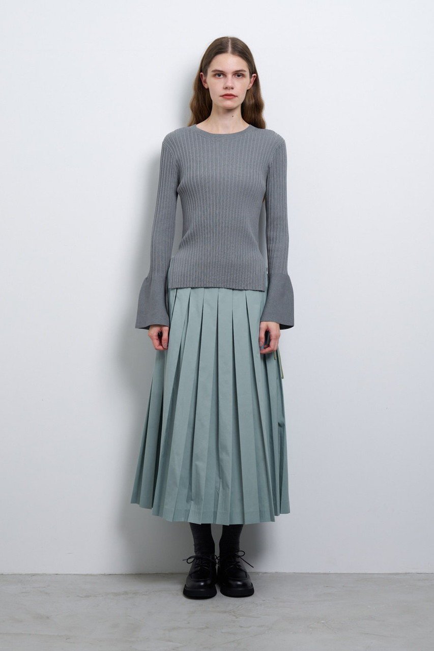 【ランバン オン ブルー/LANVIN en Bleu】のタンダムリブカフスニット 人気、トレンドファッション・服の通販 founy(ファニー) 　ファッション　Fashion　レディースファッション　Fashion for Women　トップス・カットソー　Cut & Sew Tops　ニット　Knit Tops & Sweaters　カジュアルプルオーバー・ニットトップス　Pullovers & Knit Tops / Casual Pullovers　スリット　Slit, Slit Detail　フィット　Fit, Slim Fit　フェミニン　Feminine, Girly　フレア　Flare, Flared　other-6|ID: prp329100004335136 ipo3291000000032957490