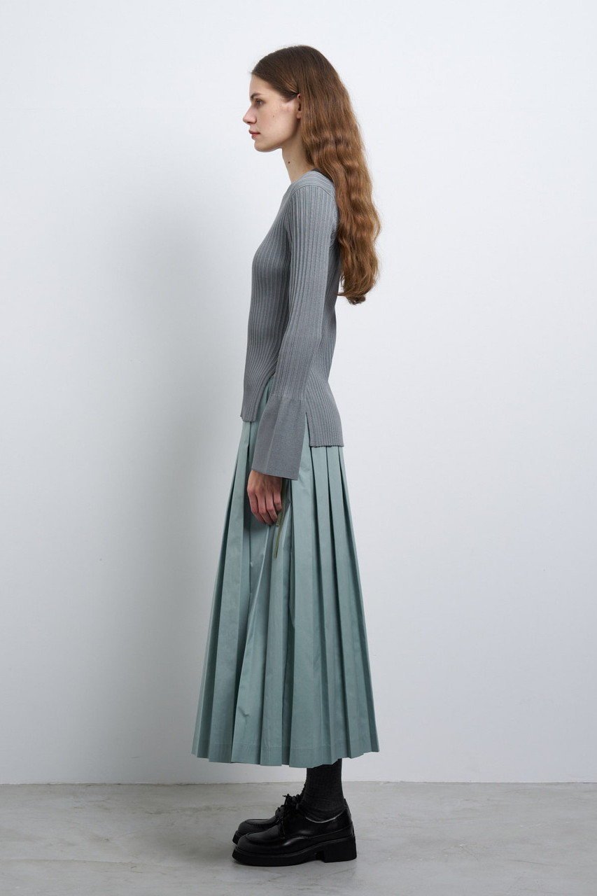 【ランバン オン ブルー/LANVIN en Bleu】のタンダムリブカフスニット 人気、トレンドファッション・服の通販 founy(ファニー) 　ファッション　Fashion　レディースファッション　Fashion for Women　トップス・カットソー　Cut & Sew Tops　ニット　Knit Tops & Sweaters　カジュアルプルオーバー・ニットトップス　Pullovers & Knit Tops / Casual Pullovers　スリット　Slit, Slit Detail　フィット　Fit, Slim Fit　フェミニン　Feminine, Girly　フレア　Flare, Flared　other-7|ID: prp329100004335136 ipo3291000000032957495