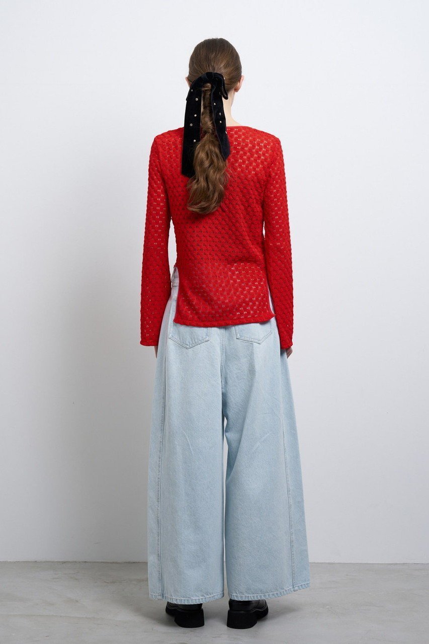 【ランバン オン ブルー/LANVIN en Bleu】のカーブスリットレースカットソー 人気、トレンドファッション・服の通販 founy(ファニー) 　ファッション　Fashion　レディースファッション　Fashion for Women　トップス・カットソー　Cut & Sew Tops　シャツ・ブラウス・オフィスカジュアル　Elegant Blouses & Button-Ups　ロングTシャツ・Tシャツ　Longline T-Shirts & Tees　カットソー・ベーシックTシャツ　Cut-and-Sewn Tops / Stretch Tees & Basics　インナー　Innerwear　カットソー　Cut and Sewn Top　キャミソール　Camisole, Spaghetti Strap Top　シアー　Sheer, See-Through　スリット　Slit, Slit Detail　スリーブ　Sleeve, Long Sleeve / Short Sleeve　リボン　Ribbon, Bow　ロング　Long, Long-Length　A/W・秋冬　Autumn/Winter　other-8|ID: prp329100004335137 ipo3291000000032884894