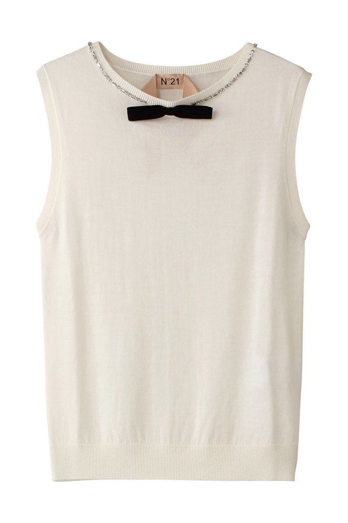 【ヌメロ ヴェントゥーノ/N°21】のリボンタイプルオーバー インテリア・キッズ・メンズ・レディースファッション・服の通販 founy(ファニー) https://founy.com/ ファッション Fashion レディースファッション Fashion for Women トップス・カットソー Cut & Sew Tops ニット Knit Tops & Sweaters カジュアルプルオーバー・ニットトップス Pullovers & Knit Tops / Casual Pullovers エレガント 上品 Elegant ノースリーブ Sleeveless, No-Sleeve ビジュー Bijou, Jewel-like Accent リボン Ribbon, Bow リュクス Luxury, Elegant, High-End, Chic |ID: prp329100004336106 ipo3291000000034957229