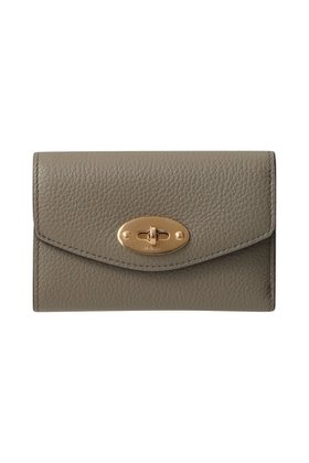 【マルベリー/Mulberry】 DARLEY FOLDED MULTI-CARD WALLET(SMALL CLASSIC GRAIN)人気、トレンドファッション・服の通販 founy(ファニー) ファッション Fashion レディースファッション WOMEN 財布 Wallets 2025年 2025 2025春夏・S/S Ss,Spring/Summer,2025 コンパクト Compact スタイリッシュ Stylish ポケット Pocket エレガント 上品 Elegant 夏 Summer 春 Spring S/S・春夏 Ss・Spring/Summer 財布 Wallet |ID:prp329100004336118