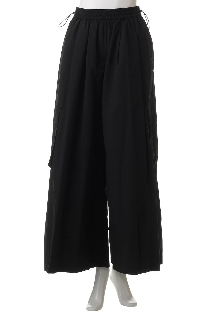 【ル フィル/LE PHIL】のライトナイロンワイドパンツ 人気、トレンドファッション・服の通販 founy(ファニー) 　ファッション　Fashion　レディースファッション　Fashion for Women　パンツ　Pants & Trousers　カーゴパンツ　Cargo Pants, Utility Pants　スポーティ　Sporty, Casual Athletic　タフタ　Taffeta, Structured Fabric　フレア　Flare, Flared　軽量　Lightweight, Ultra Light　other-2|ID: prp329100004336139 ipo3291000000035806496
