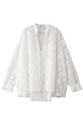【ニアー ニッポン/near.nippon】のチュール刺しゅう オーバーブラウス 人気、トレンドファッション・服の通販 founy(ファニー) ファッション Fashion レディースファッション Fashion for Women トップス・カットソー Cut & Sew Tops シャツ・ブラウス・オフィスカジュアル Elegant Blouses & Button-Ups インナー Innerwear シアー Sheer, See-Through スタンド Stand Collar, Upright Stand スリーブ Sleeve, Long Sleeve / Short Sleeve チュール Tulip, Tulip Motif ハイネック High Neck, Mock Neck バランス Balance, Style Balance フレア Flare, Flared ボトム Bottoms, Lower Wear ロング Long, Long-Length エレガント 上品 Elegant |ID:prp329100004337434
