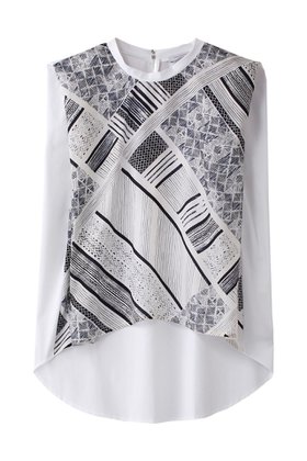 【ニアー ニッポン/near.nippon】のトライバル柄 スリーブレス フレアートップス 人気、トレンドファッション・服の通販 founy(ファニー) ファッション Fashion レディースファッション Fashion for Women トップス・カットソー Cut & Sew Tops キャミソール&ノースリーブ Camisoles & Sleeveless Tops シャツ・ブラウス・オフィスカジュアル Elegant Blouses & Button-Ups なめらか Smooth, Silky Texture スリーブ Sleeve, Long Sleeve / Short Sleeve チュニック Tunic, Long Top ツイル Twist, Twisted Detail ノースリーブ Sleeveless, No-Sleeve バランス Balance, Style Balance フレア Flare, Flared ボトム Bottoms, Lower Wear エレガント 上品 Elegant 定番 Standard, Basic Item |ID:prp329100004337437