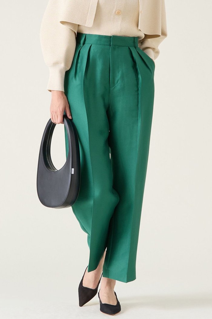 【マルティニーク/martinique】のタックパンツ(セットアップ可) インテリア・キッズ・メンズ・レディースファッション・服の通販 founy(ファニー) https://founy.com/ ファッション Fashion レディースファッション Fashion for Women セットアップ Matching Sets レディースパンツ・ボトムス Pants & Trousers / Bottoms パンツ Pants & Trousers おすすめ Recommended / Our Picks シルク Silk, 100% Silk セットアップ Set-Up, Coordinated Outfit センター Center, Center Line ダブル Double, Double-Breasted バランス Balance, Style Balance エレガント 上品 Elegant |ID: prp329100004337497 ipo3291000000035732530