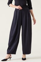 【マルティニーク/martinique】のバックサテンバレルパンツ ネイビー|ID: prp329100004338532 ipo3291000000032926175