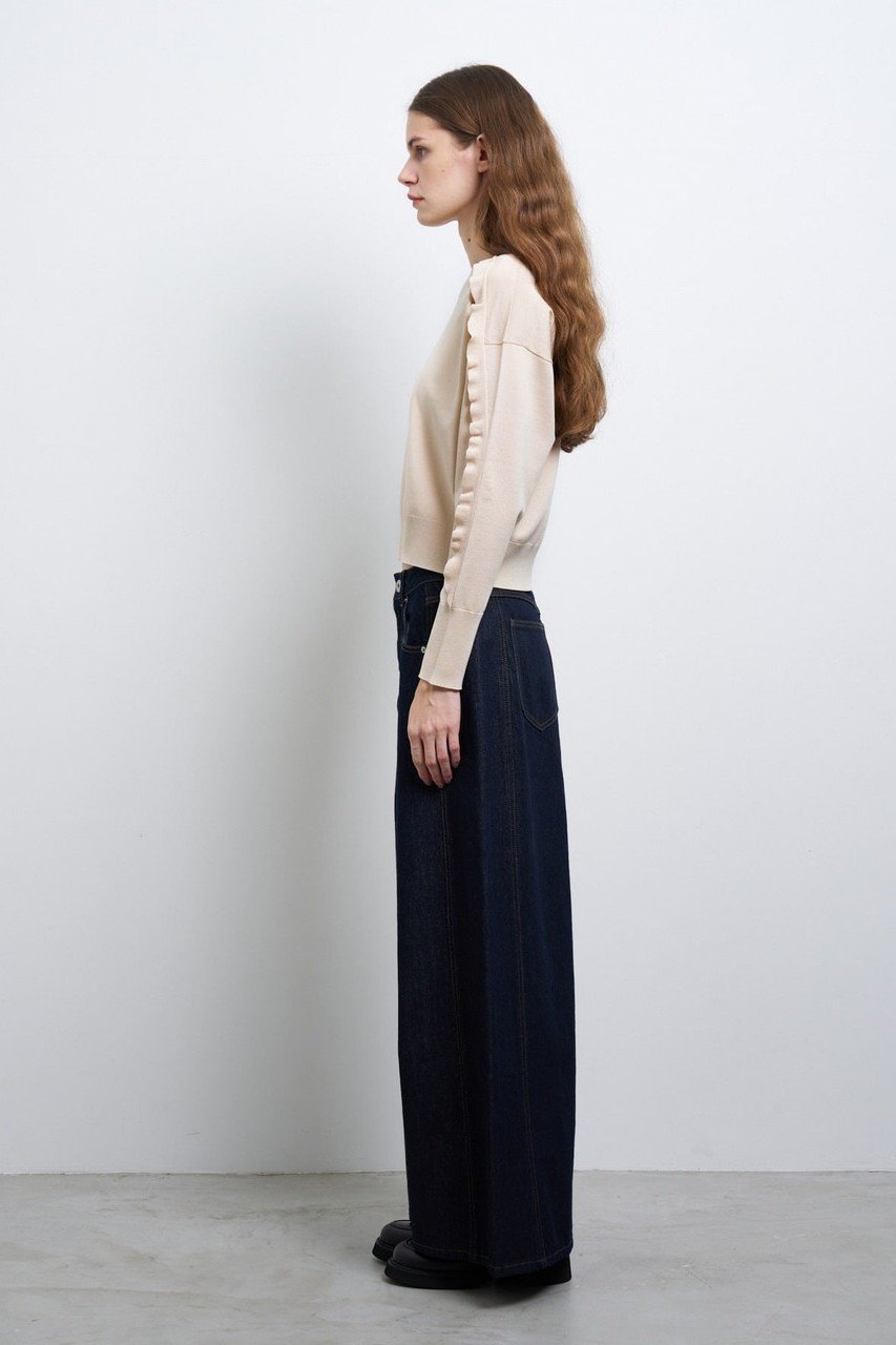 【ランバン オン ブルー/LANVIN en Bleu】のフリルトリムニット 人気、トレンドファッション・服の通販 founy(ファニー) 　ファッション　Fashion　レディースファッション　Fashion for Women　トップス・カットソー　Cut & Sew Tops　ニット　Knit Tops & Sweaters　カジュアルプルオーバー・ニットトップス　Pullovers & Knit Tops / Casual Pullovers　コンパクト　Compact, Small Size　ショート　Short, Short Length　シンプル　Simple, Minimal　トレンド　Trend, Trending Now　フリル　Frill, Ruffle　ボトム　Bottoms, Lower Wear　other-7|ID: prp329100004341915 ipo3291000000032956878